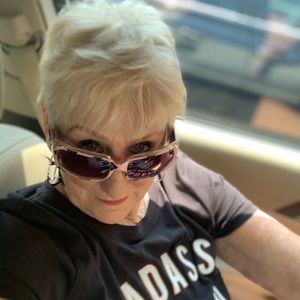 Meet your Posher, Ouida